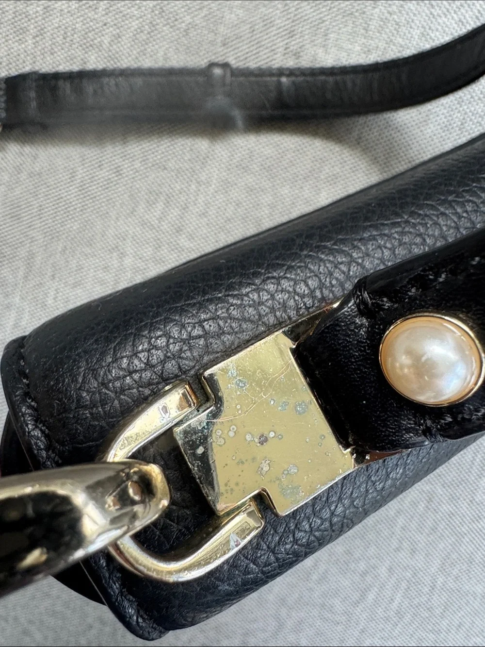 the Kate Spade New York Serrano Place Pearl Maisie Crossbody Bag